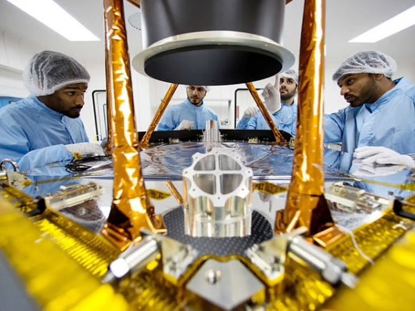Dattelpalmen auf dem Mars: wie die VAE ihr Wüstensymbol in ein Überlebenswerkzeug für den Roten Planeten verwandeln | Die Geissens Real Estate | Luxus Immobilien mit Carmen und Robert Geiss – Die Geissens in Dubai
